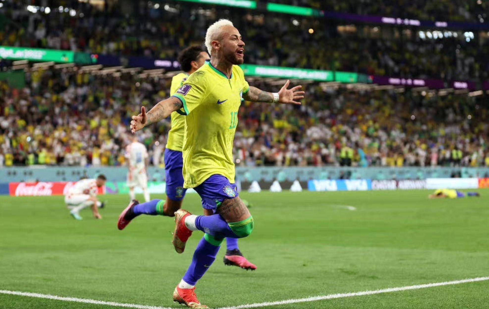 硬是咬住了 硬是咬住了